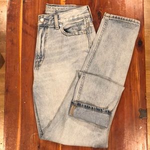 American Eagle Mom Jeans